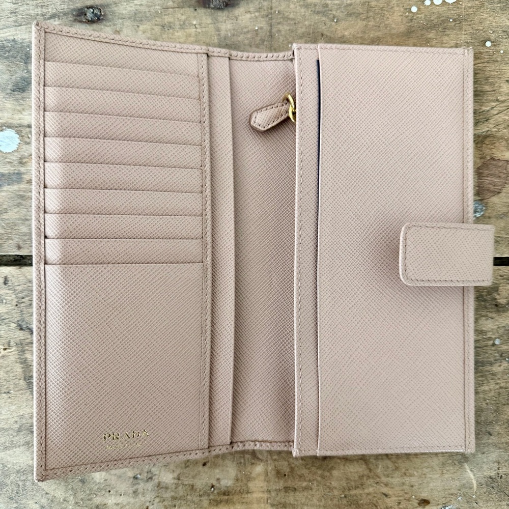 Prada Large Saffiano Leather Wallet in Tan / Powdered Pink - Picture 8 of 12